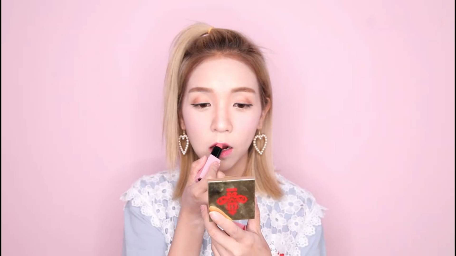 化妆女孩游戏攻略_女孩的化妆游戏_化妆女孩游戏叫什么