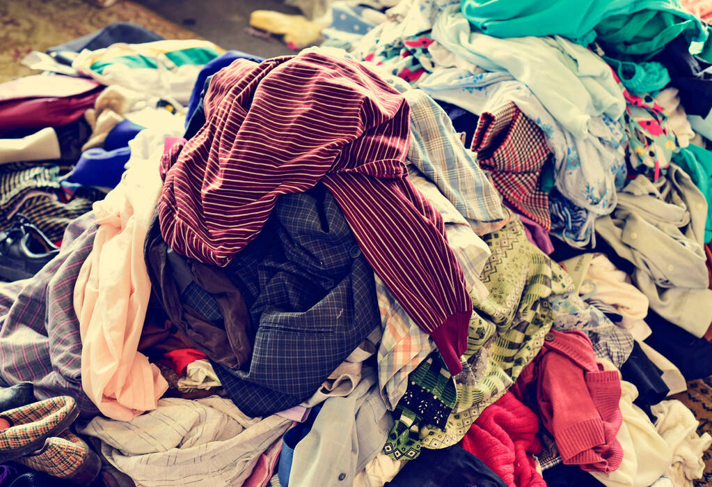 撕衣服游戏_撕掉她的衣服撕游戏_撕衣服撕内衣内裤游戏