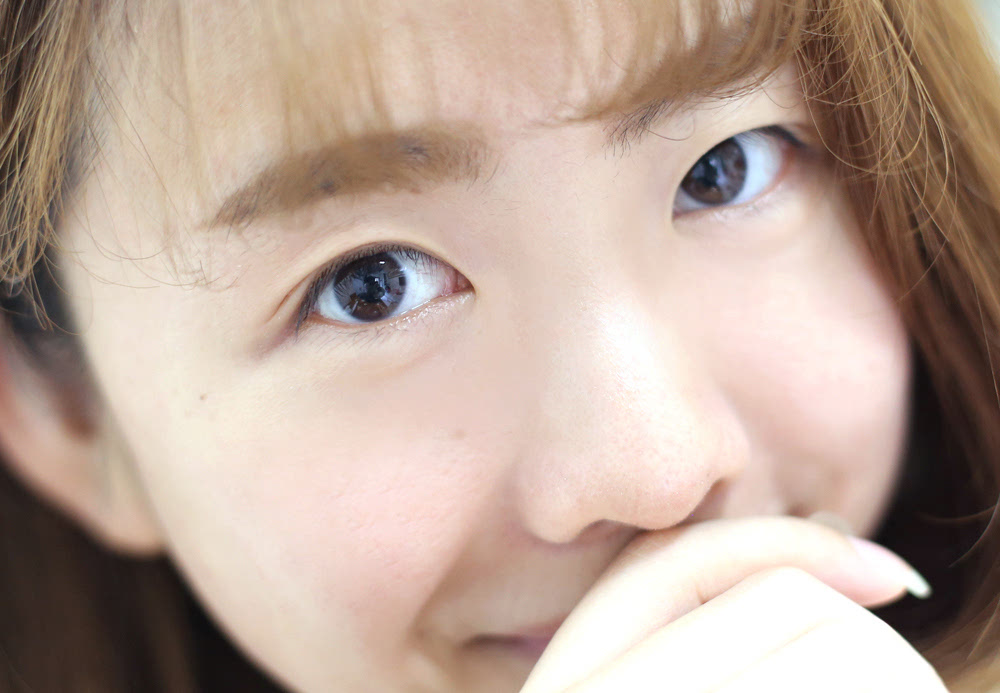 电眼美女购物狂_电眼美女_电眼美女大全