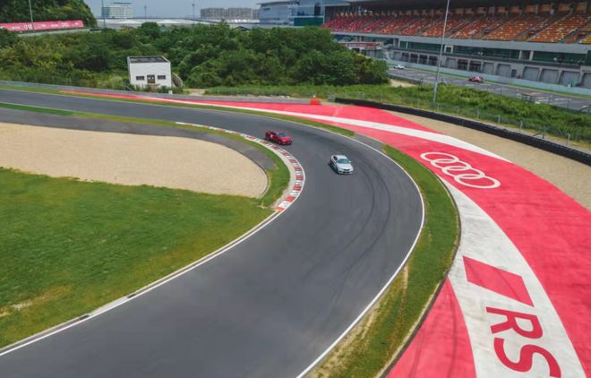 超实模拟f1赛车_模拟赛车真实_赛车模拟游戏视频