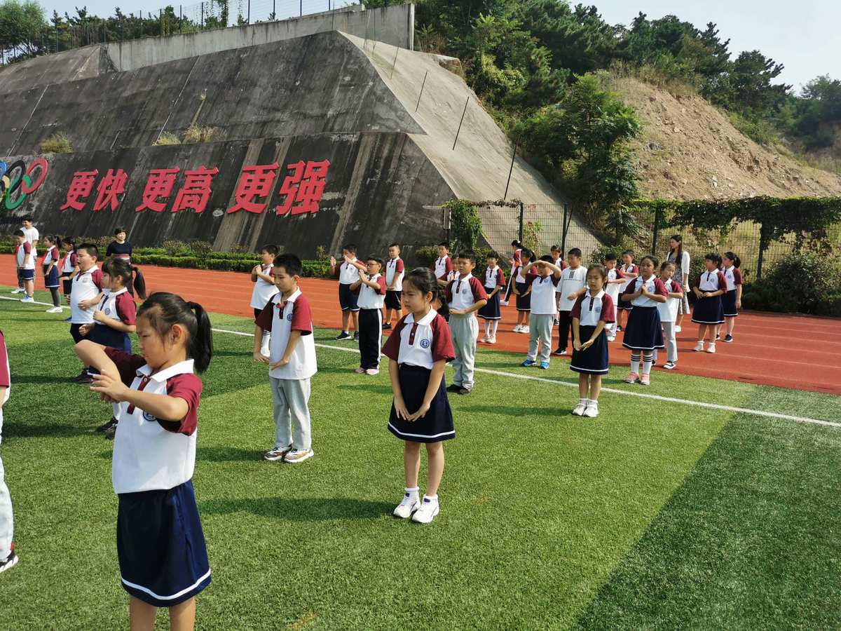 找你妹3_妹找哥泪花流歌曲_妹找哥泪花流歌词