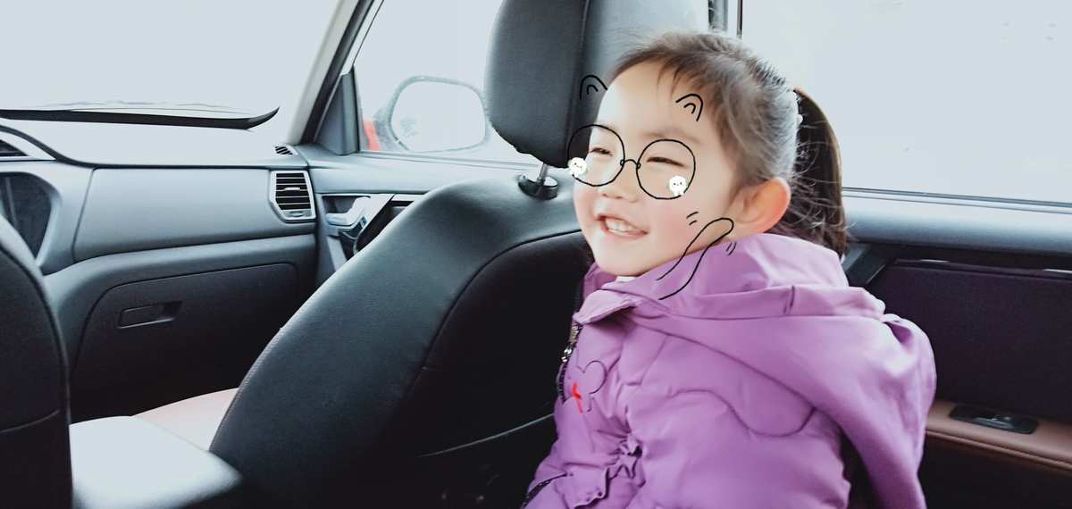我和妹妹一起生活_妹妹生气_妹妹生活费姐姐应该给吗