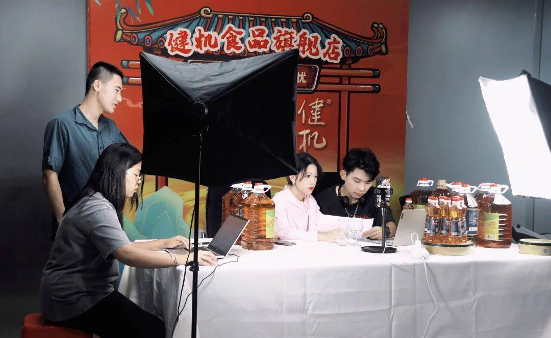 半夜直播_半夜直播_半夜直播