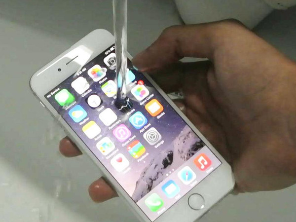 苹果13有防水功能吗_防水的iphone有哪些_防水苹果功能有什么用