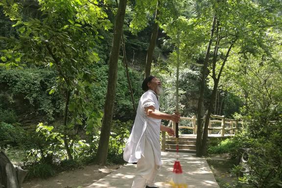 手机对战游戏_挥剑手机游戏怎么玩_挥剑的手机游戏