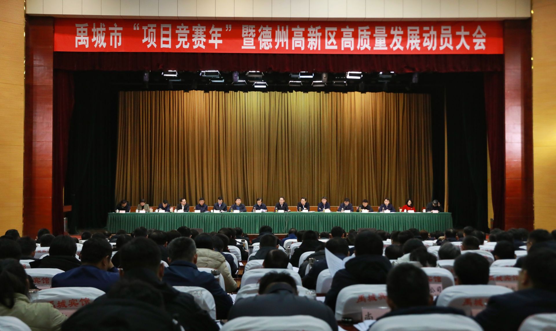 月经量少颜色黑褐色是什么原因_月经推迟不来什么原因_3月28日
