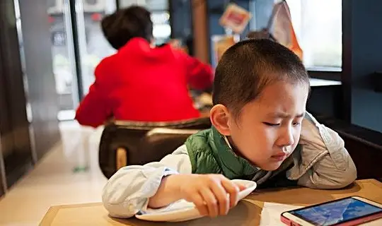 两个小孩手机互动游戏大全_儿童互动游戏软件_大全互动小孩手机游戏有哪些