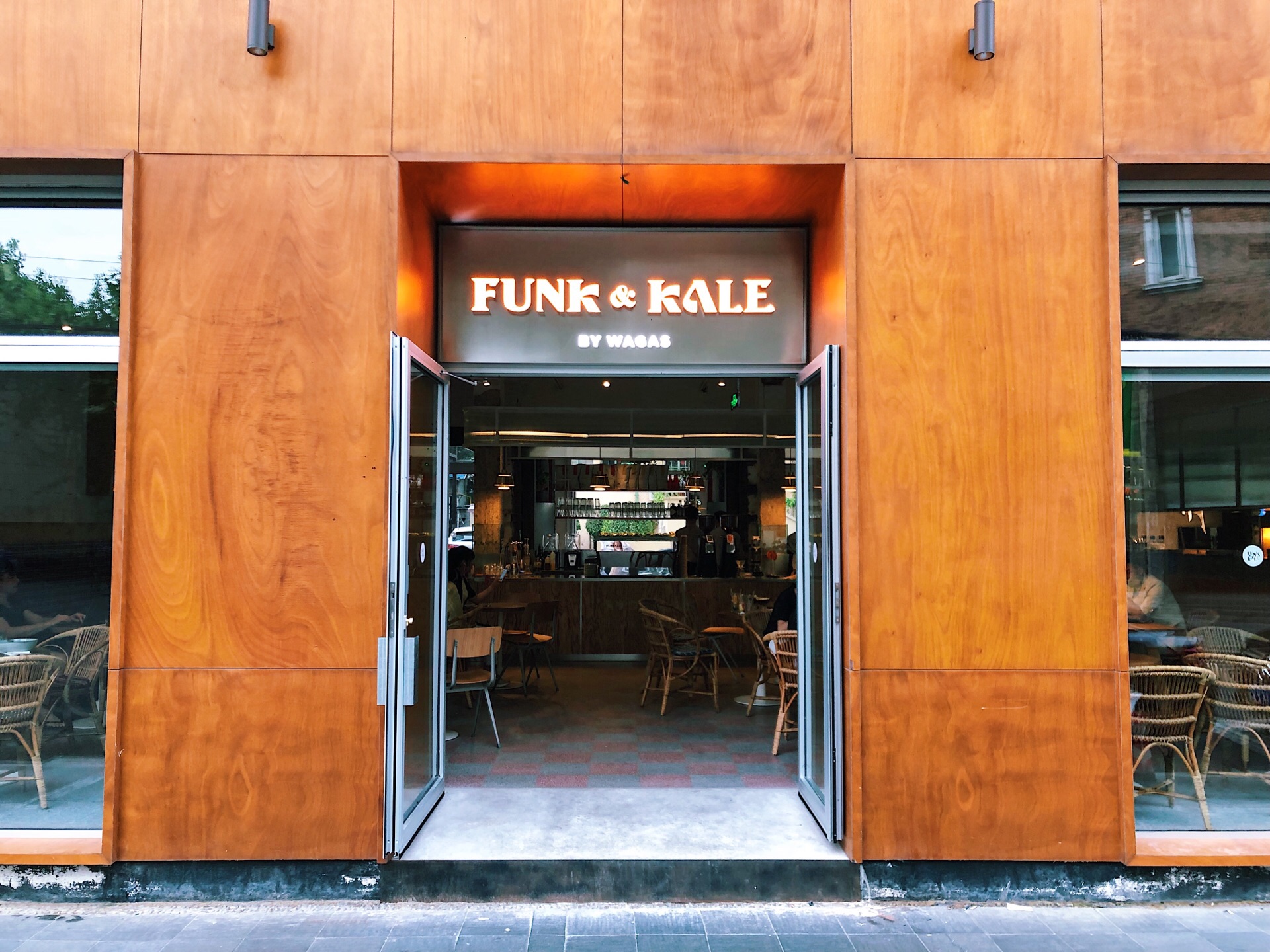 呼和浩特手机游戏中心_呼和浩特市哪里好玩的游戏项目_呼和浩特现在哪里有游戏厅了