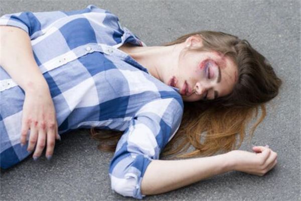 女人梦见自己打游戏_梦见打游戏输了是什么意思_梦见女友玩手机打游戏输了