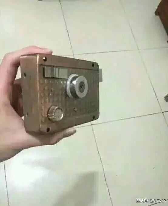 云莓智能门锁 